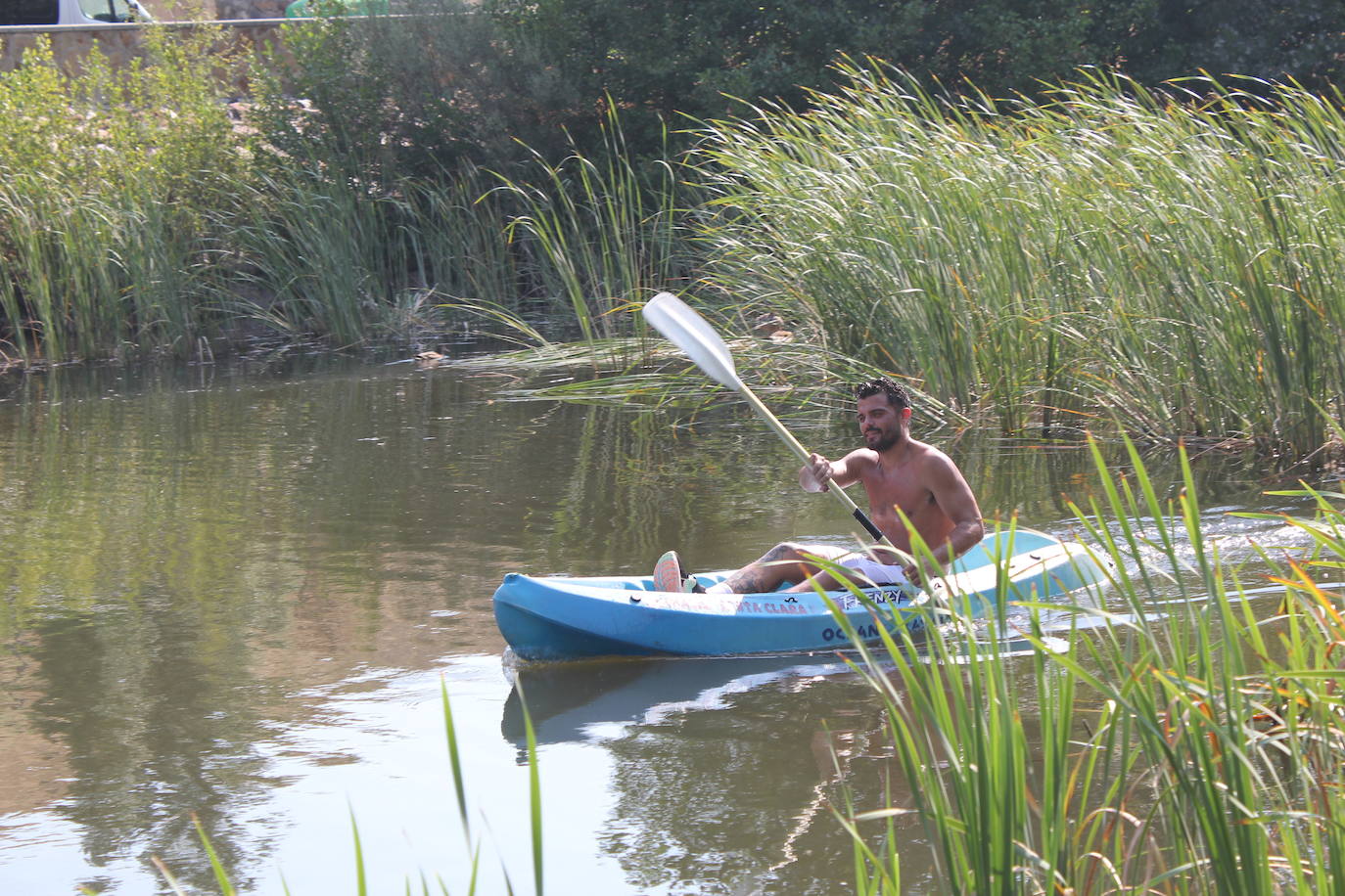 Las piraguas surcan las aguas en la XII Combinada del Águeda en Ciudad Rodrigo