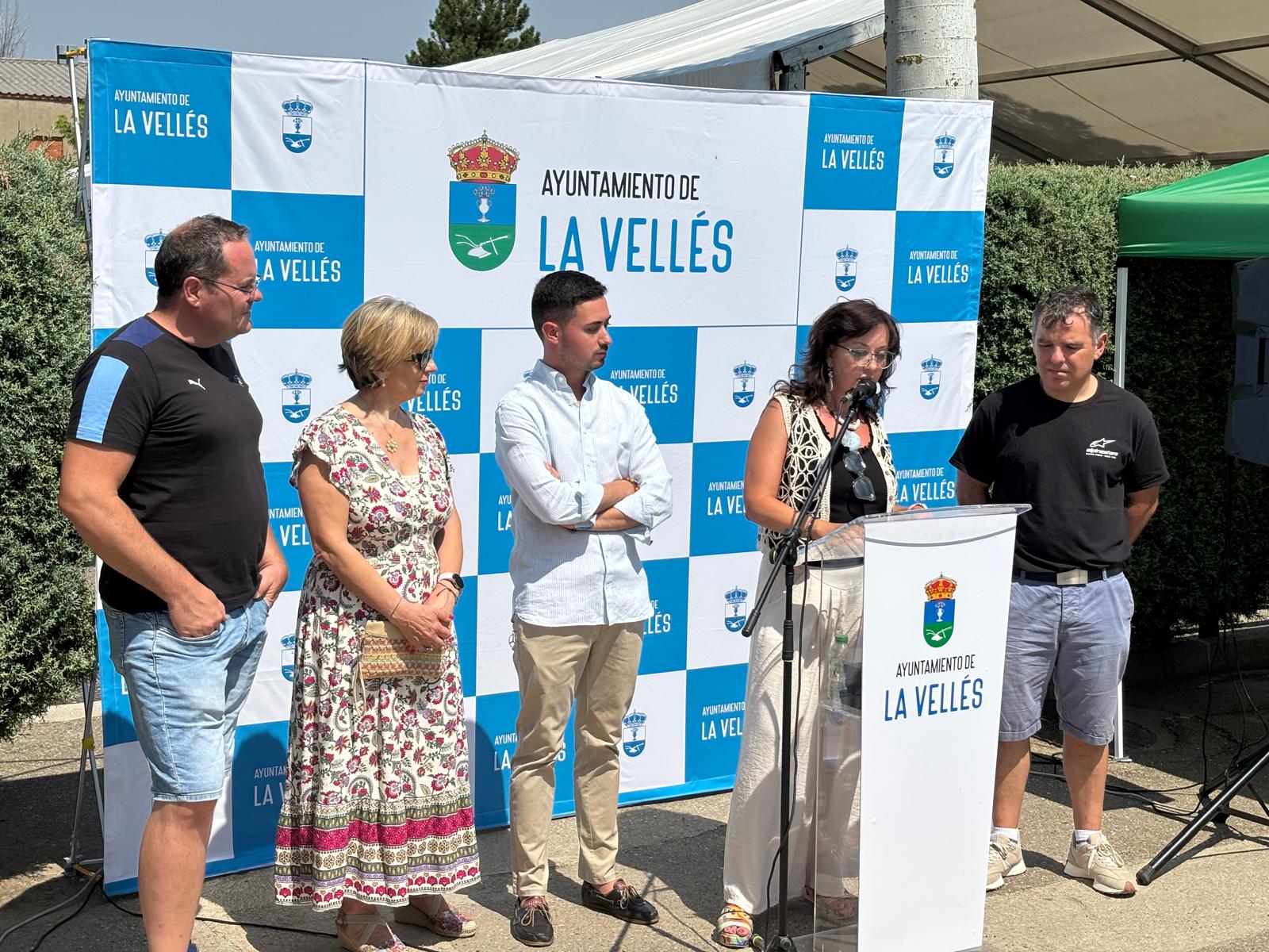 Sabor, artesanía y ambiente festivo en La Vellés