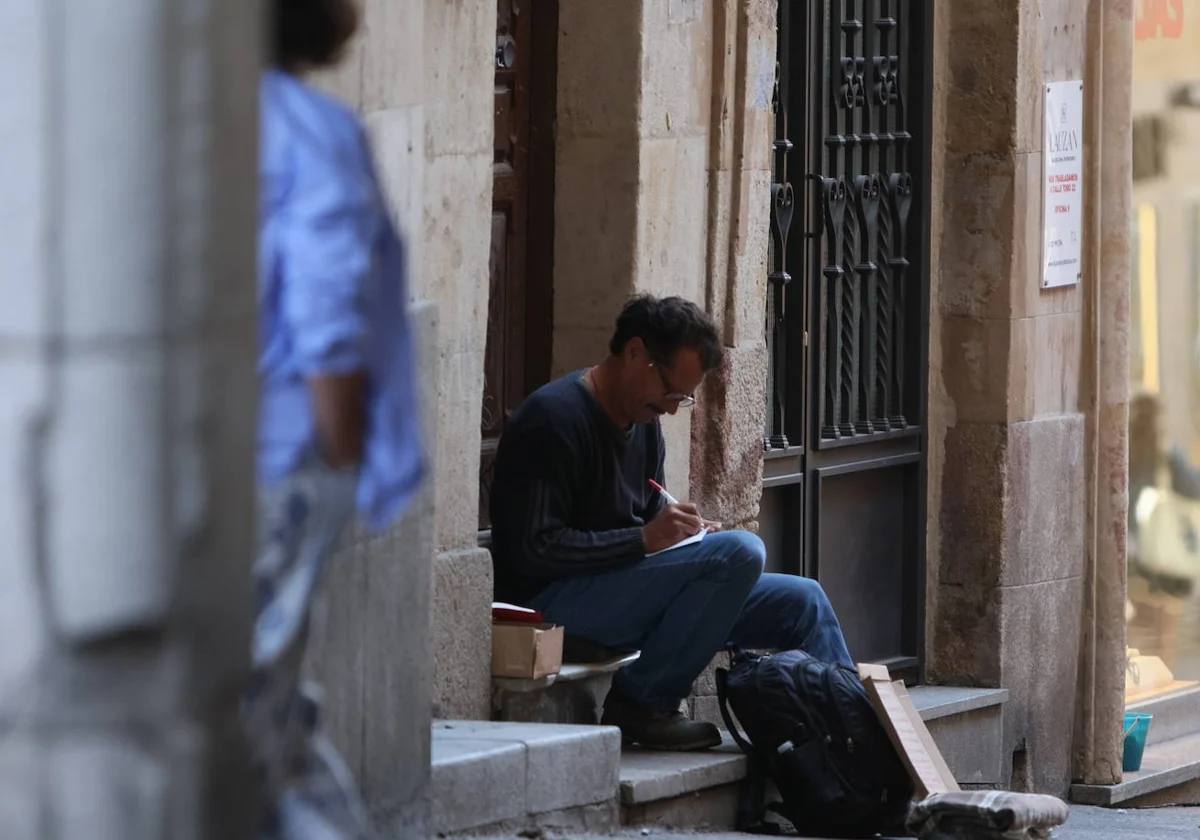 Los jóvenes de la Diócesis de Salamanca cruzan la Puerta Santa de San Pedro en una emotiva jornada jubilar