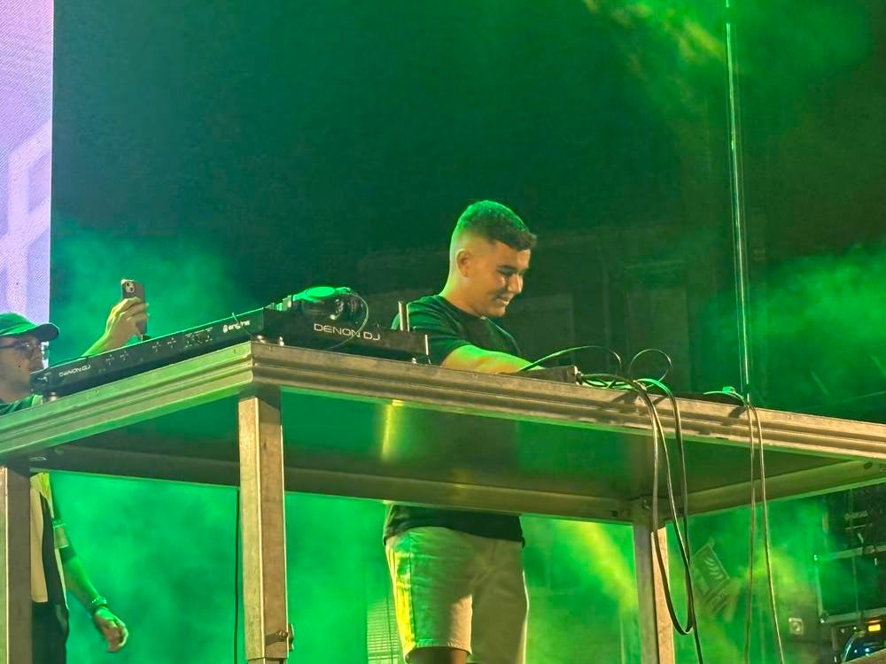 Multitudinaria respuesta a la gala solidaria Airadilos en Peñaranda