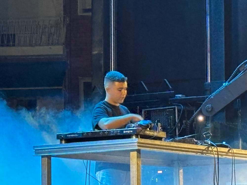 Multitudinaria respuesta a la gala solidaria Airadilos en Peñaranda