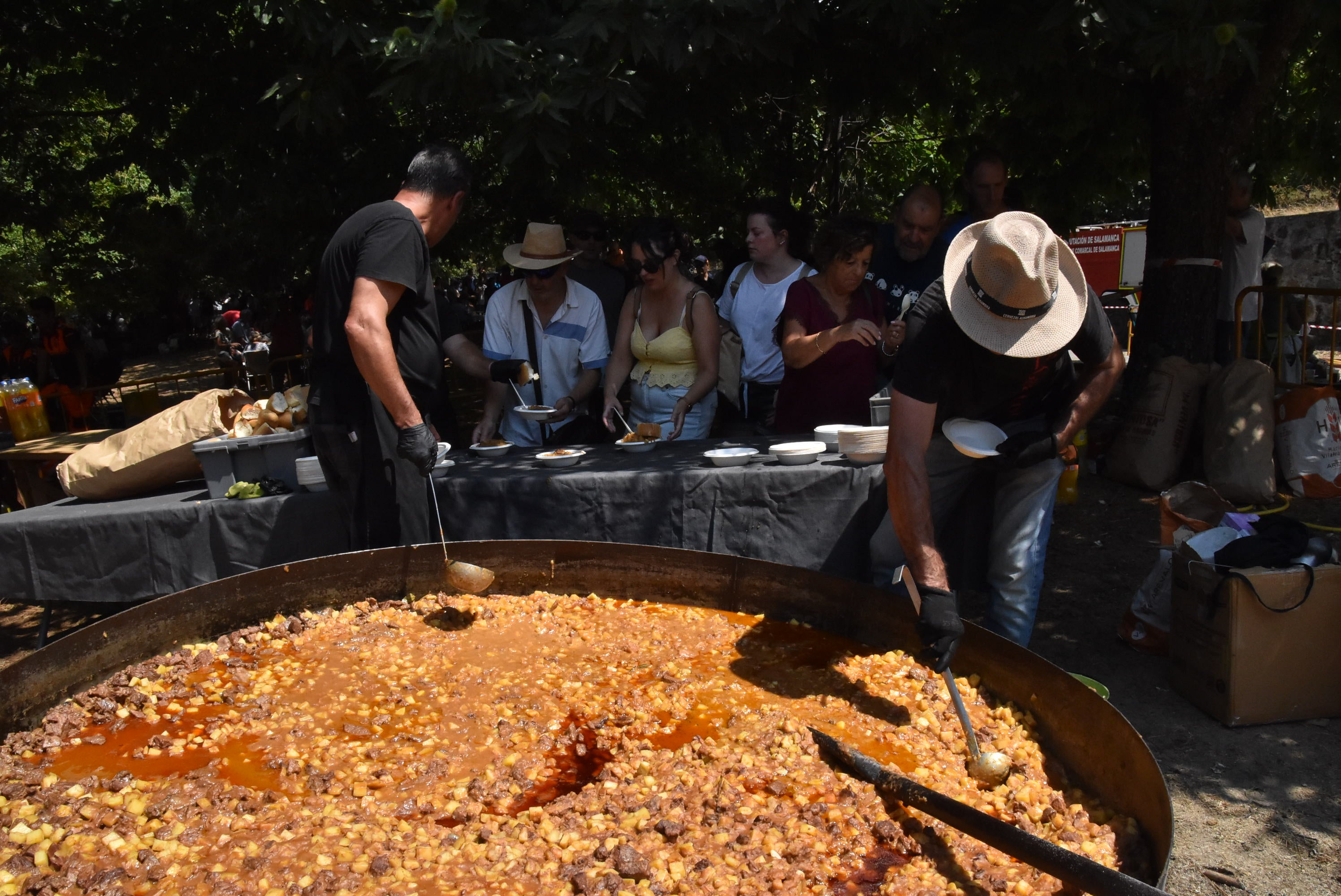 Jaime Sánchez y Estela Flores ganan la 50 edición del Día del Calderillo en Béjar