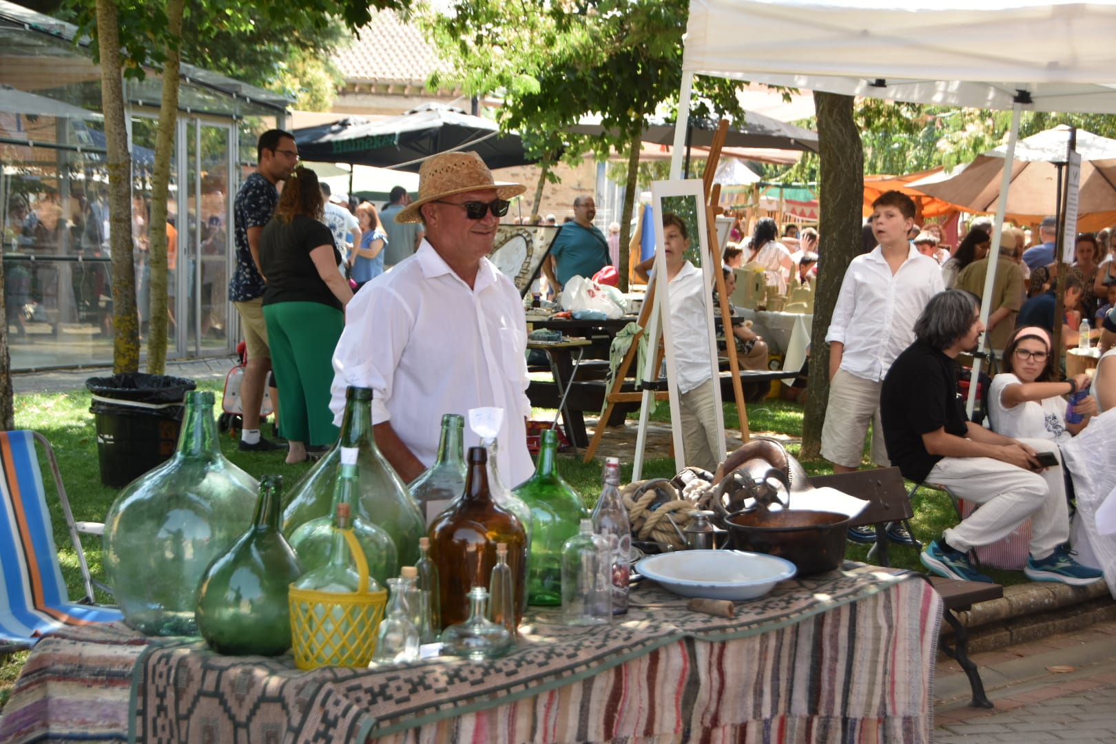 Miranda de Azán celebra su mercado más verde y creativo