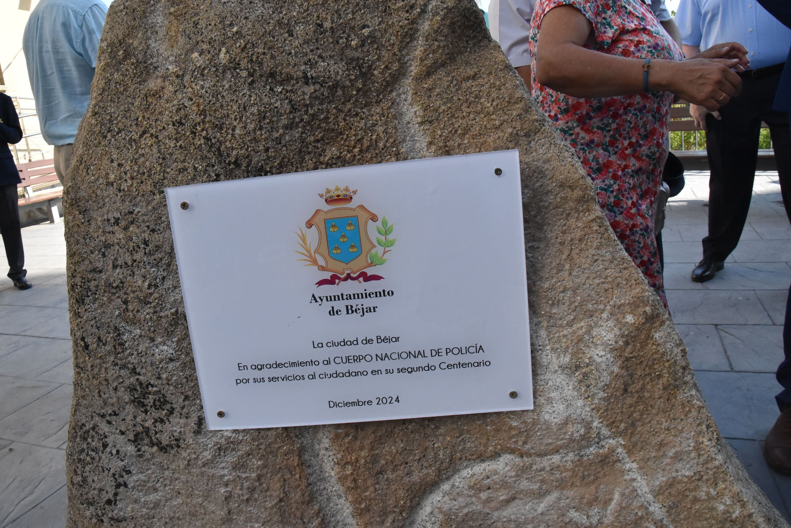Béjar conmemora el 200 aniversario de la Policía Nacional con un homenaje