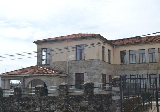 Imagen exterior del CEIP Sierra de Francia de La Alberca.
