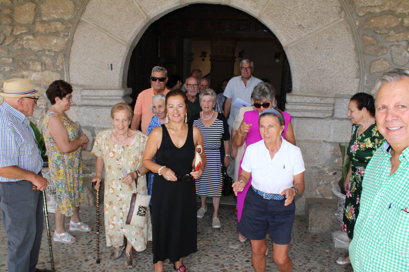Animado día festivo para los mayores de Linares de Riofrío