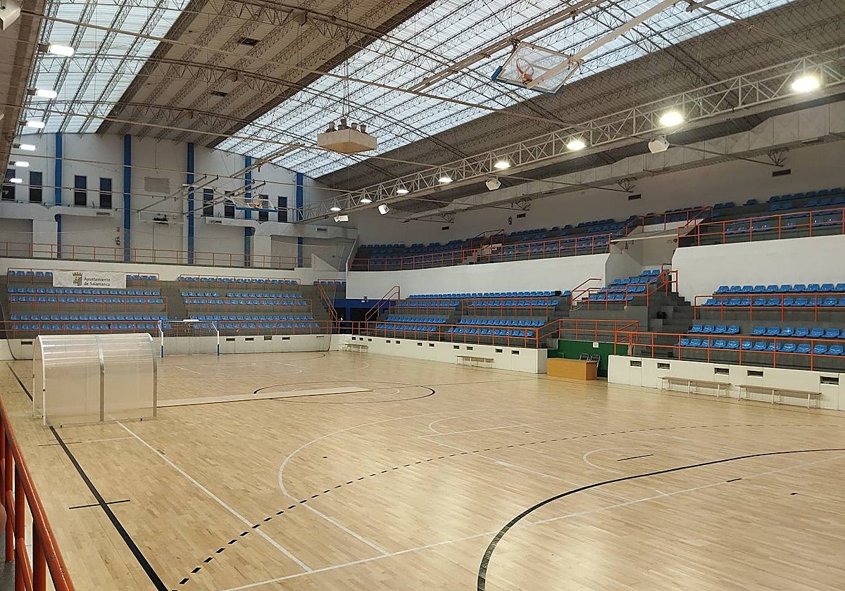 El pabellón de La Alamedilla con la nueva iluminación LED.