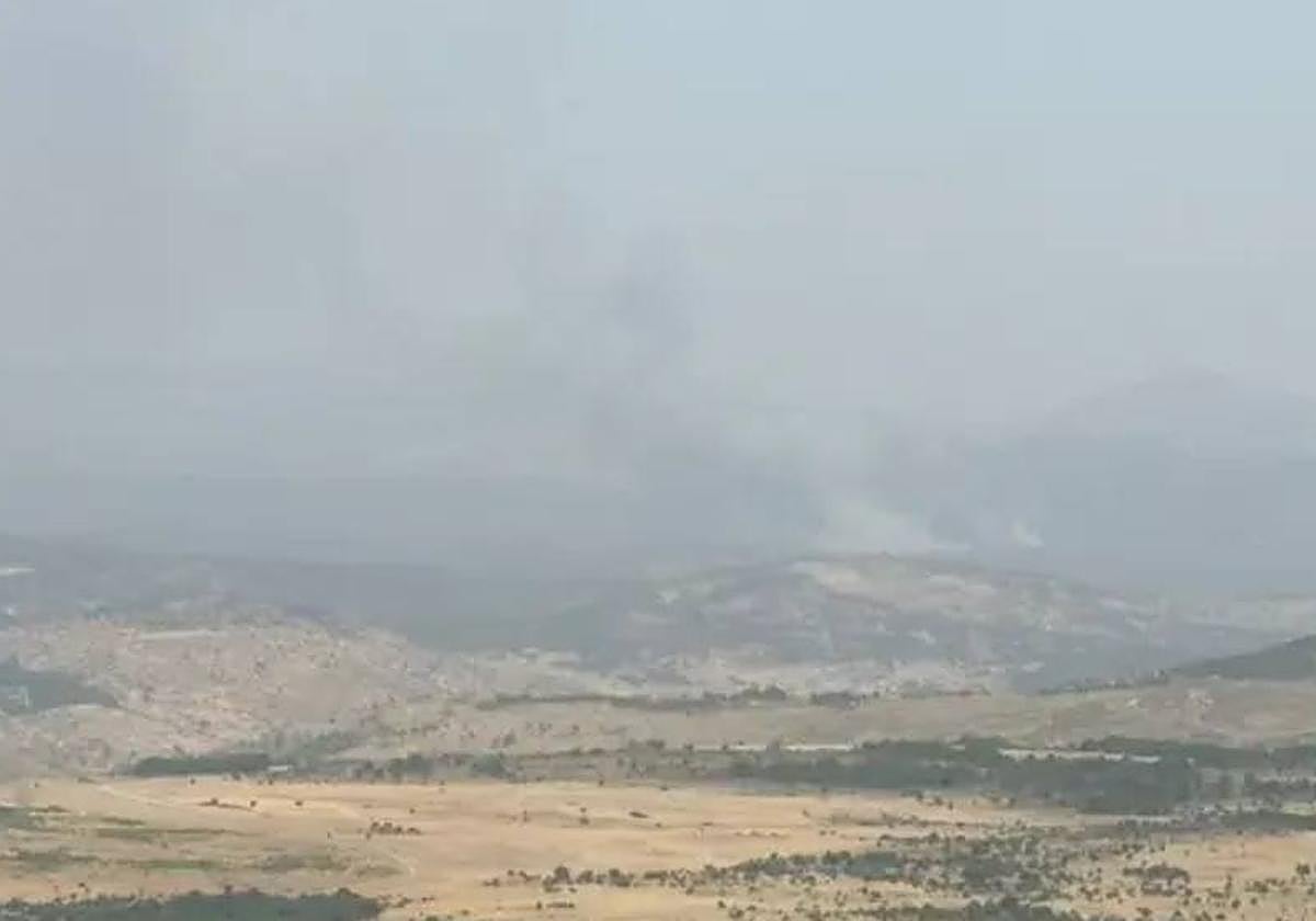 Imagen del incendio tomada desde el helicóptero de la Brigada de Puerto El Pico.
