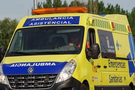 Trasladada al Hospital una mujer de 53 años tras ser atropellada en la calle Plateros