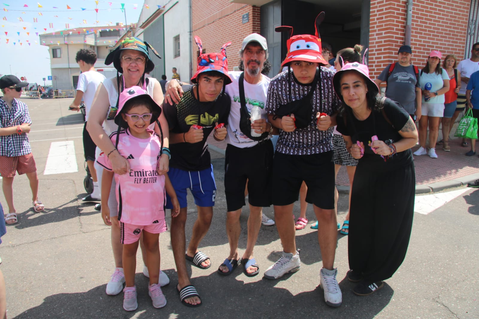 Castellanos de Moriscos, unido en torno a la paella