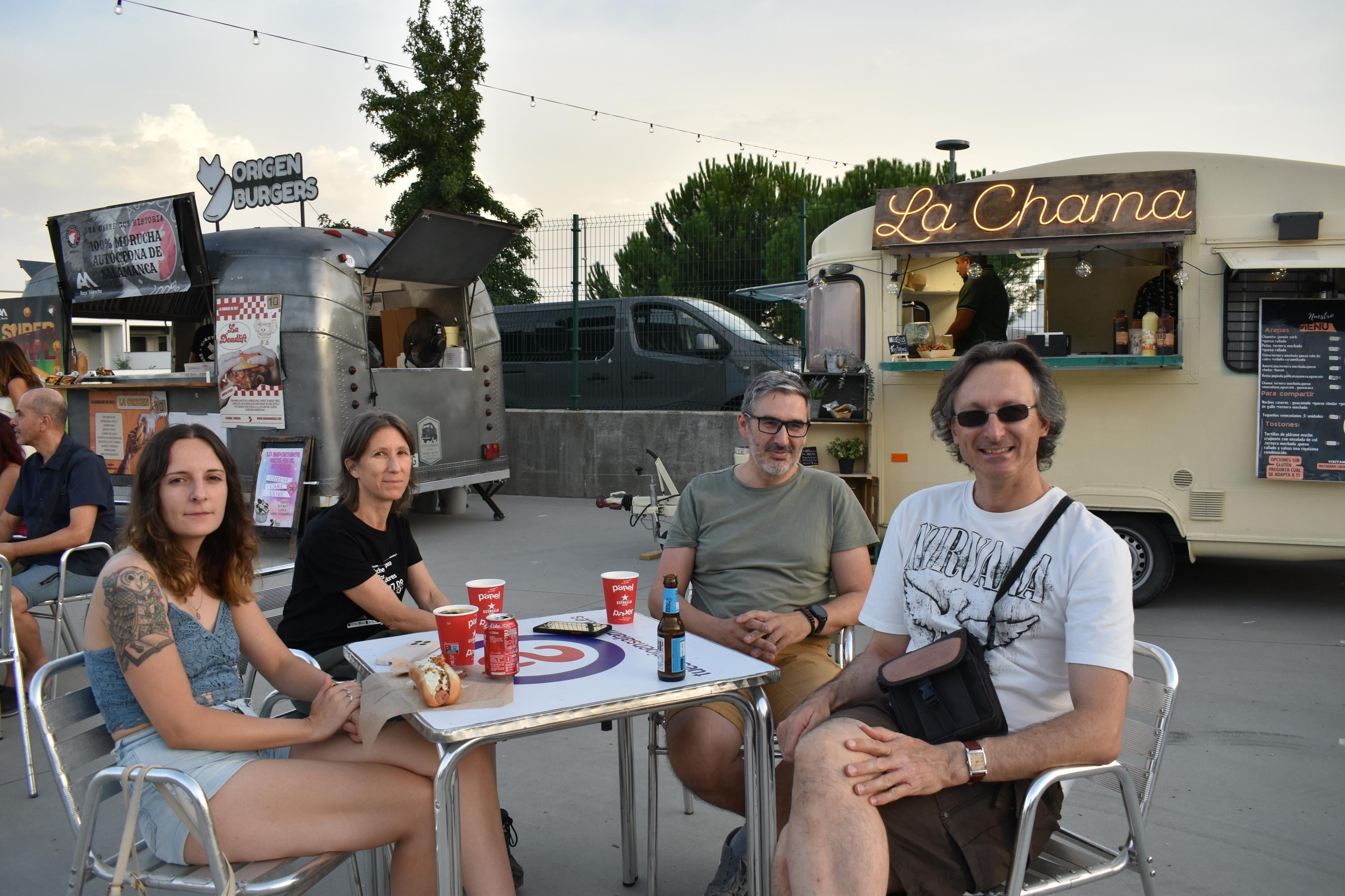Aldeatejada disfruta de la I Feria de Food Trucks