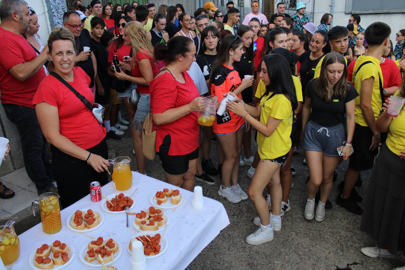 Las peñas de Linares disfrutan ya de las fiestas