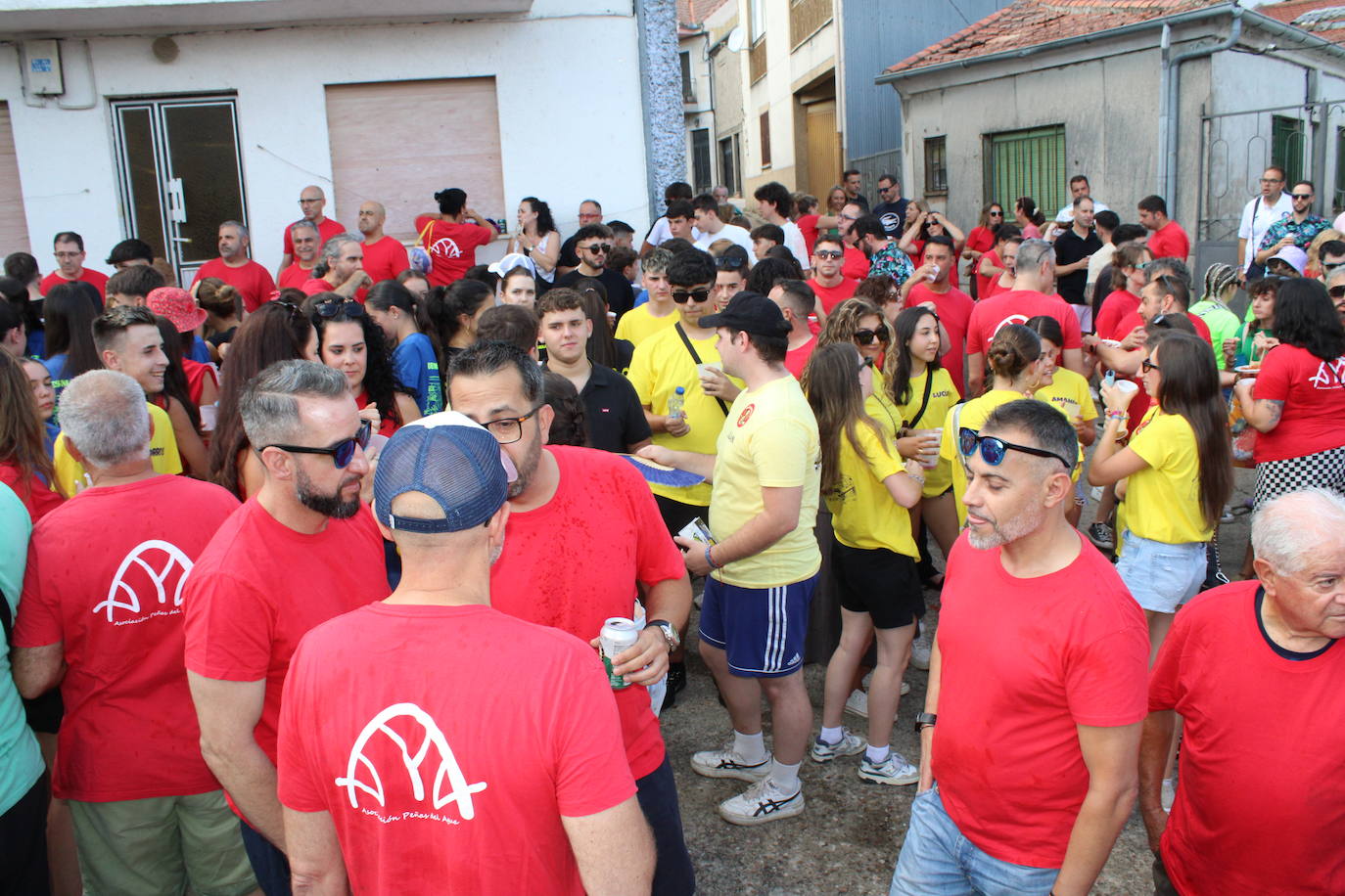 Las peñas de Linares disfrutan ya de las fiestas