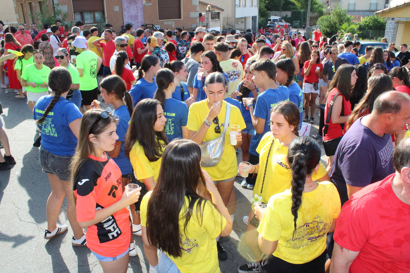 Las peñas de Linares disfrutan ya de las fiestas