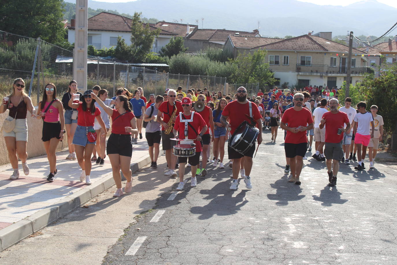 Las peñas de Linares disfrutan ya de las fiestas