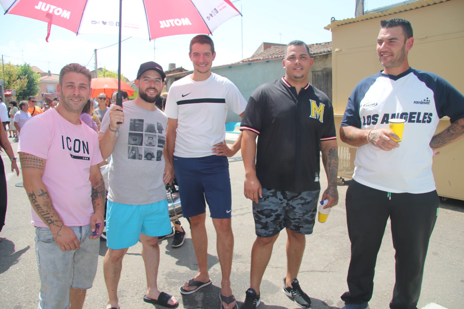 Castellanos de Moriscos, unido en torno a la paella