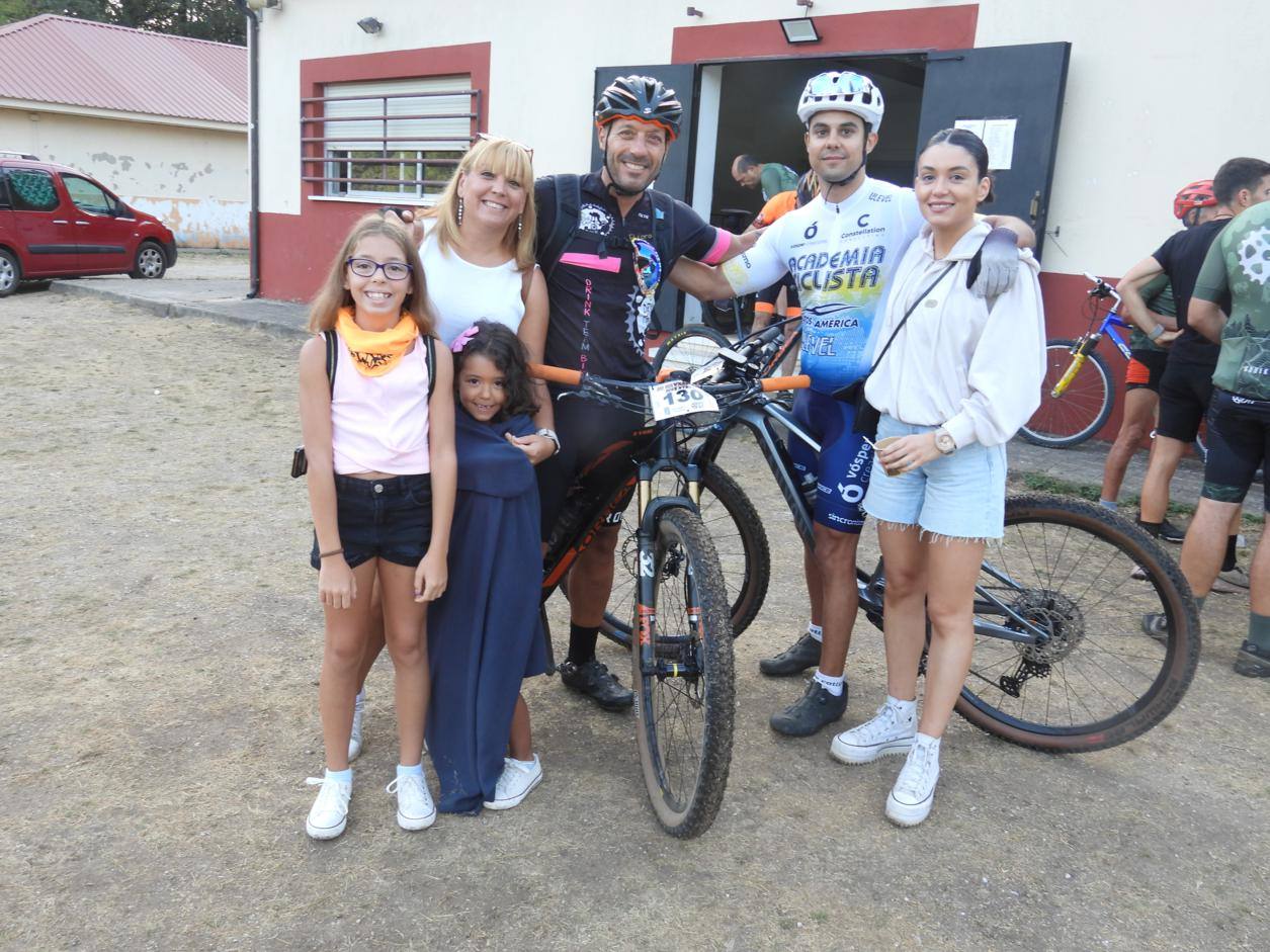 Gabriel Mateos y Ainhoa Sánchez se llevan la Navasfrías Bike Xtrem