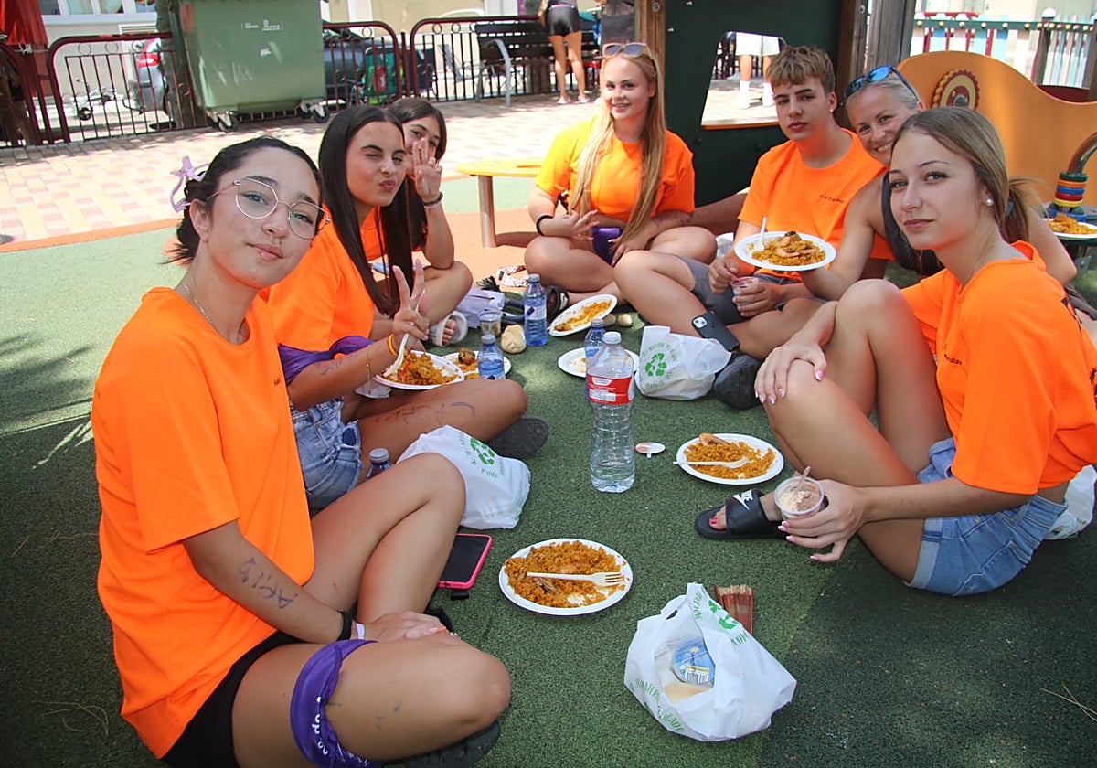 Castellanos de Moriscos, unido en torno a la paella