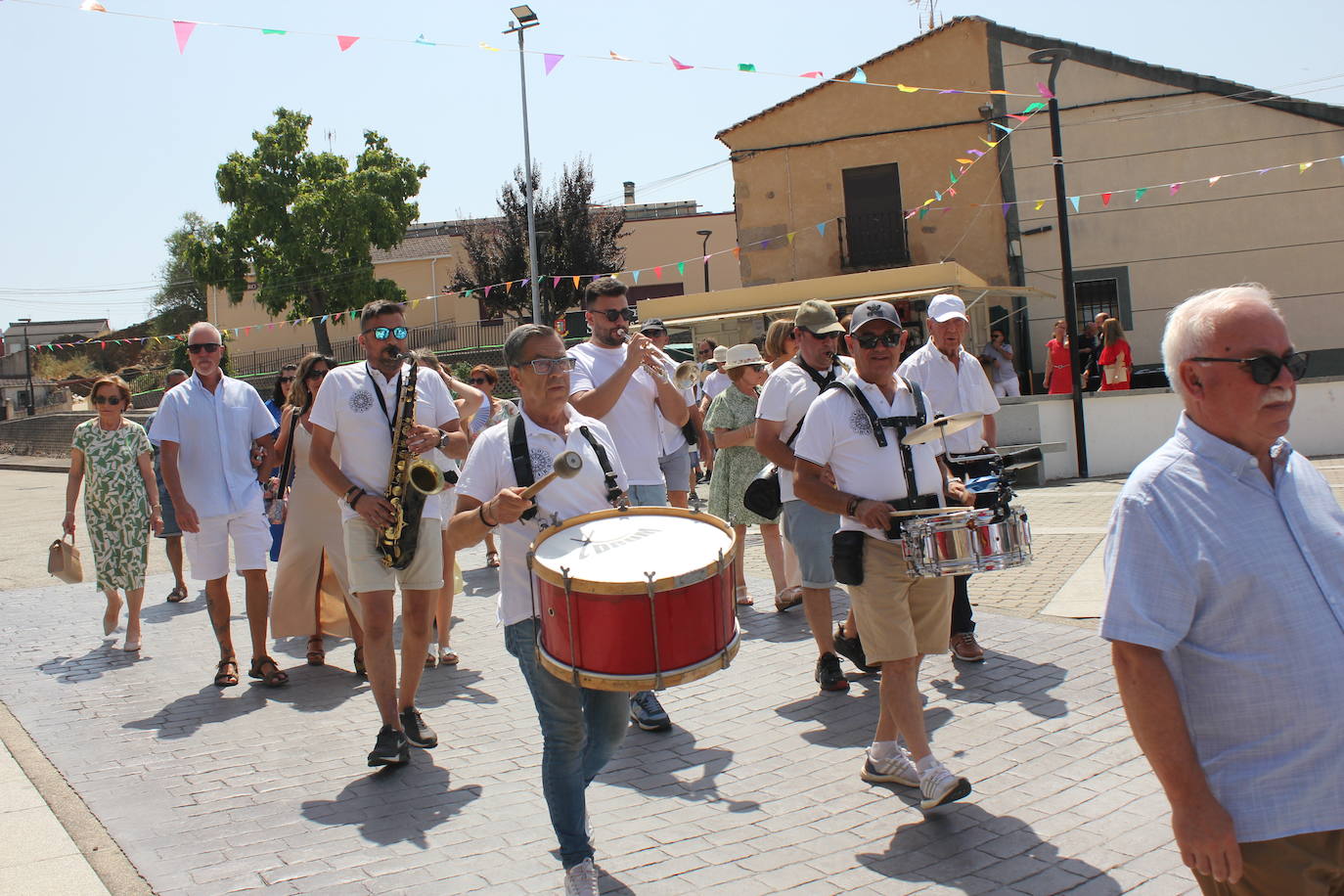 San Benito marca el cénit de las fiestas en Saelices el Chico