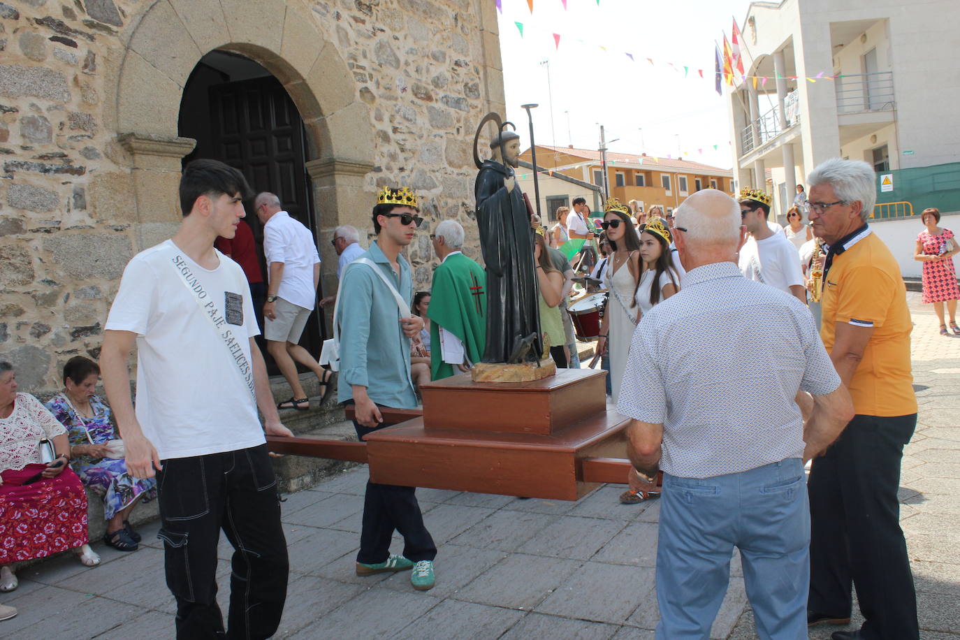 San Benito marca el cénit de las fiestas en Saelices el Chico