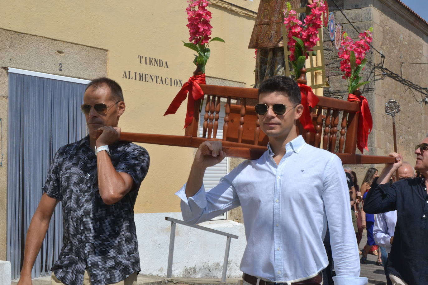 San Lorenzo preside el día grande de La Zarza de Pumareda