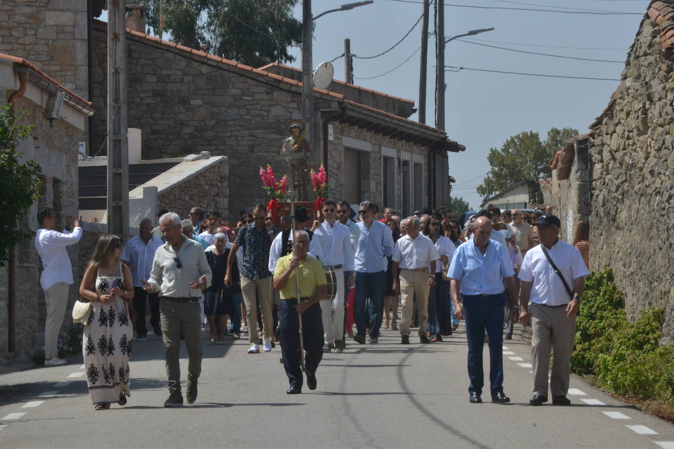 San Lorenzo preside el día grande de La Zarza de Pumareda