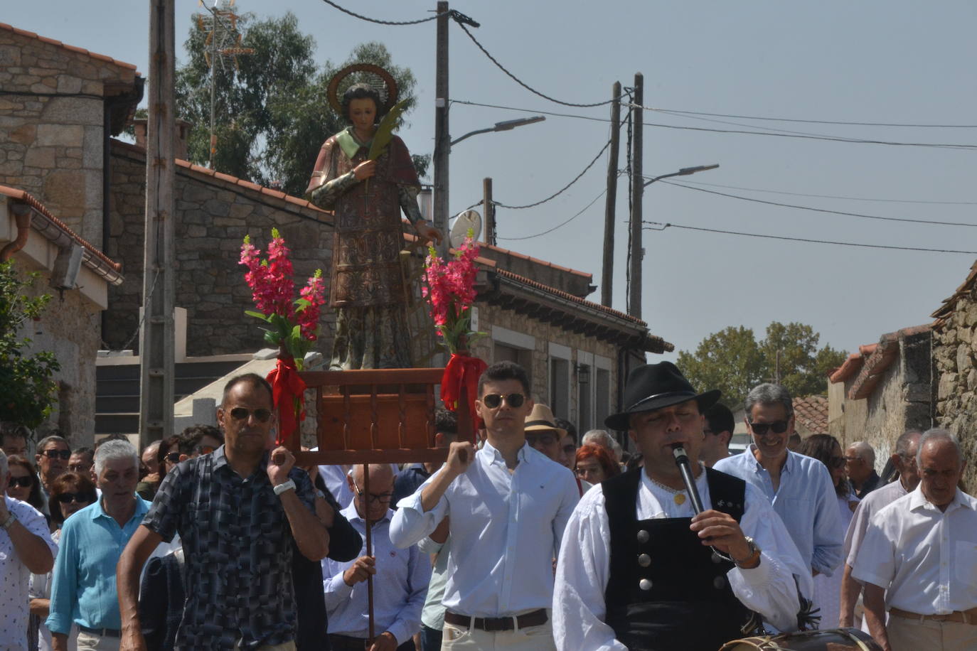 San Lorenzo preside el día grande de La Zarza de Pumareda