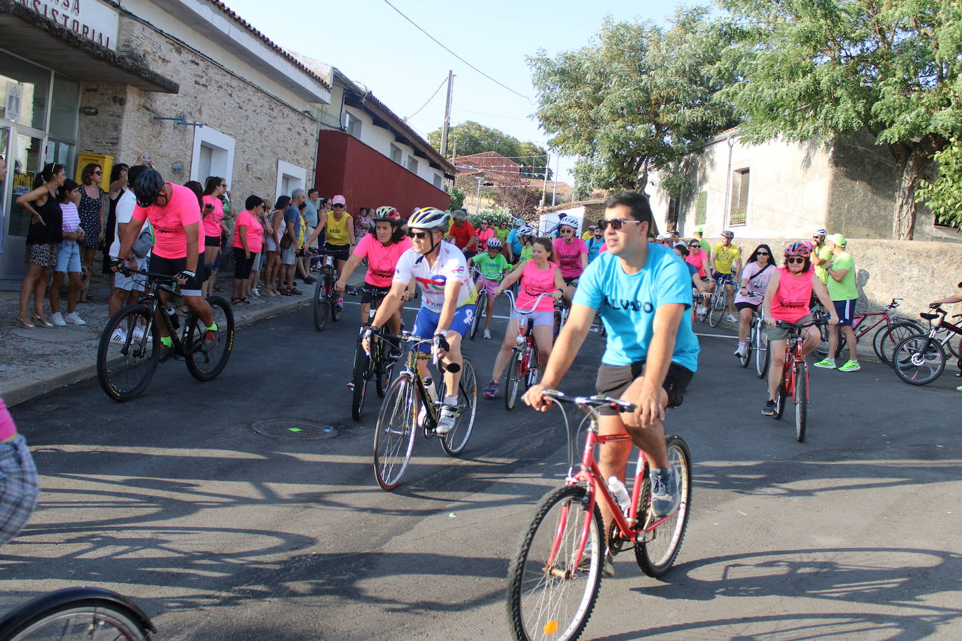Berrocal de Salvatierra celebra una nueva edición de su vuelta ciclista