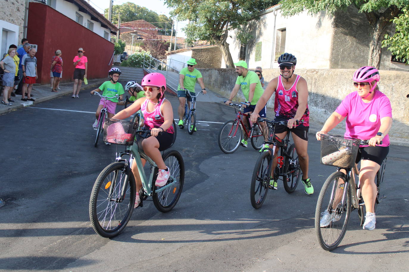 Berrocal de Salvatierra celebra una nueva edición de su vuelta ciclista