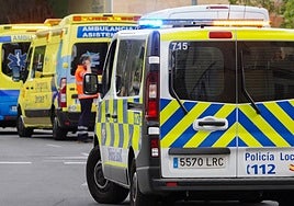 Ambulancias y Policía Local, en una intervención ajena a esta información.