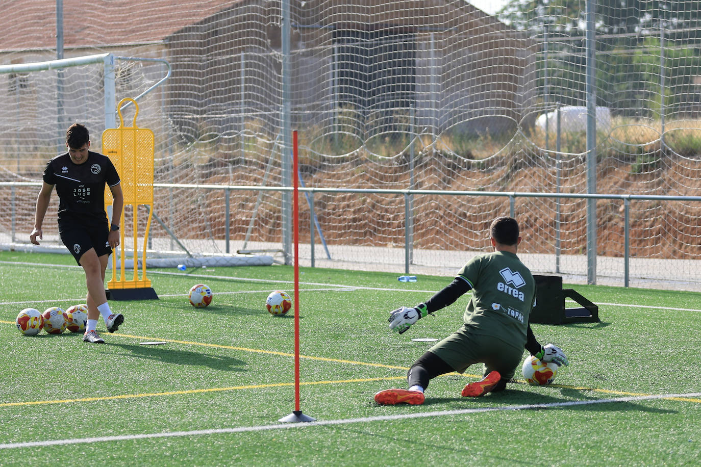 Unionistas cumple una nueva sesión antes de visitar el Adolfo Suárez y mira de reojo a la Copa RFEF