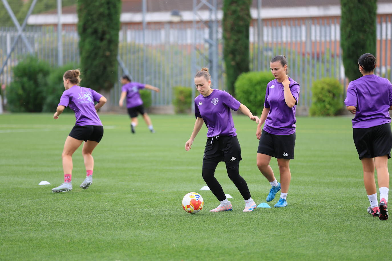 Ximena se convierte en el primer fichaje para el Salamanca FF de María Gordo