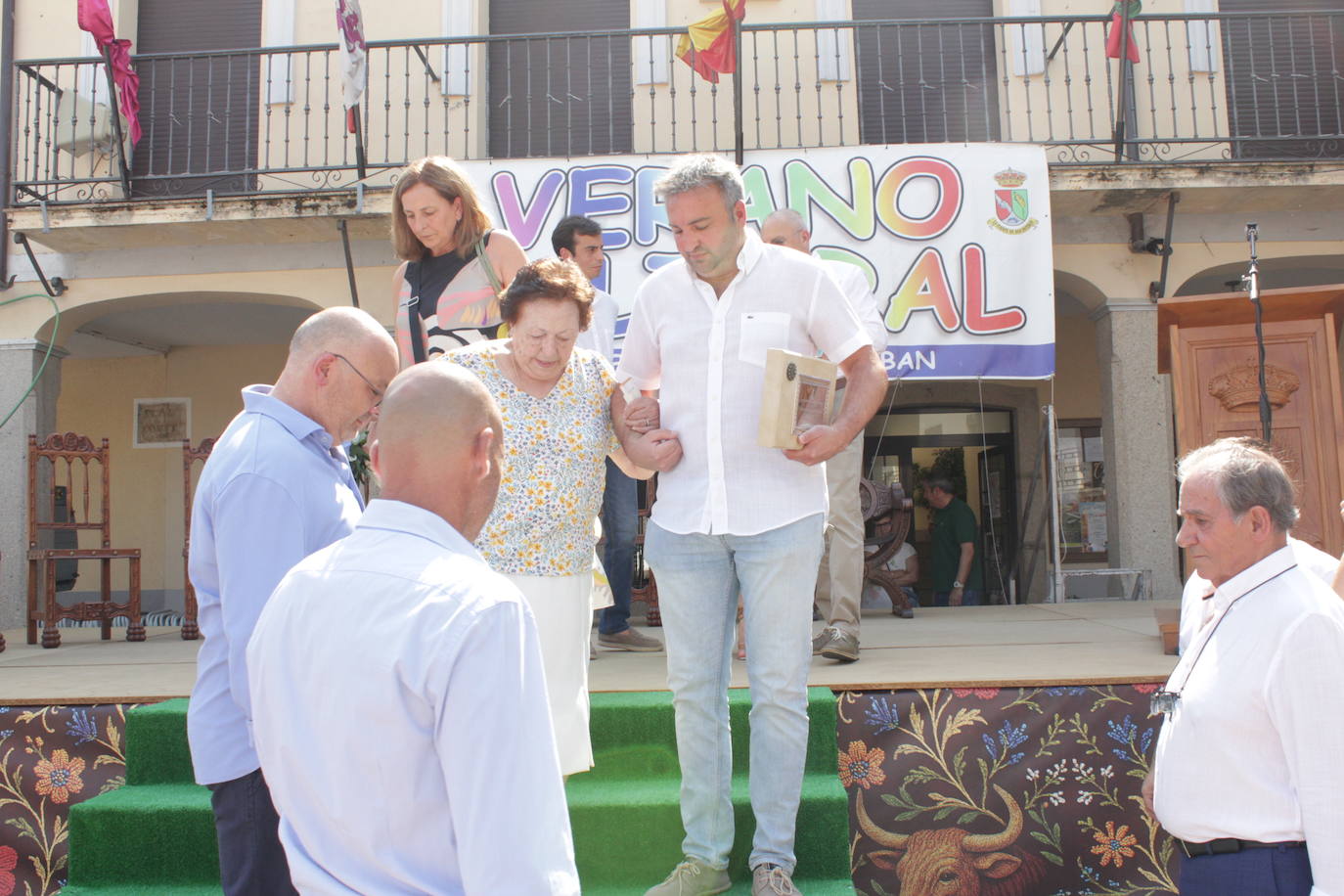 Emotivos momentos y bullicio en el III Día del Campo Charro de La Fuente de San Esteban