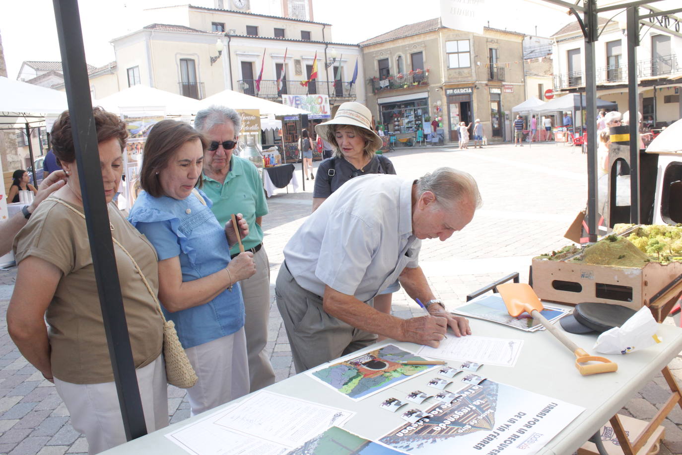 Emotivos momentos y bullicio en el III Día del Campo Charro de La Fuente de San Esteban