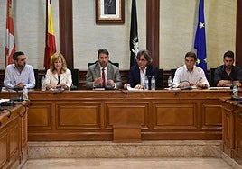 Imagen del nuevo alcalde, Antonio Cámara, tras ser elegido el pasado 5 de agosto una vez consumada la moción de censura contra PP y Vox.