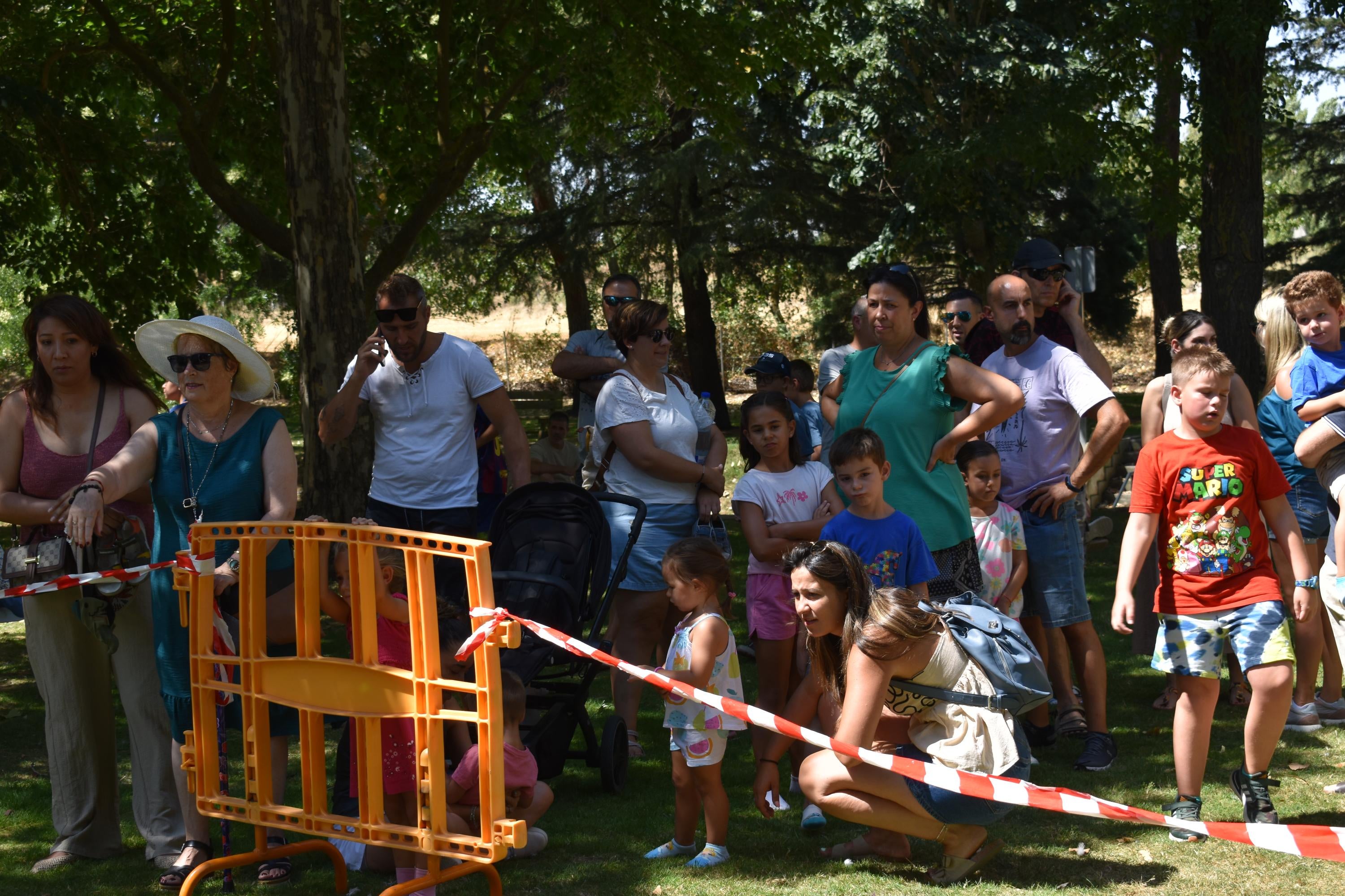 Los más pequeños marcan el ritmo festivo en Carbajosa de la Sagrada