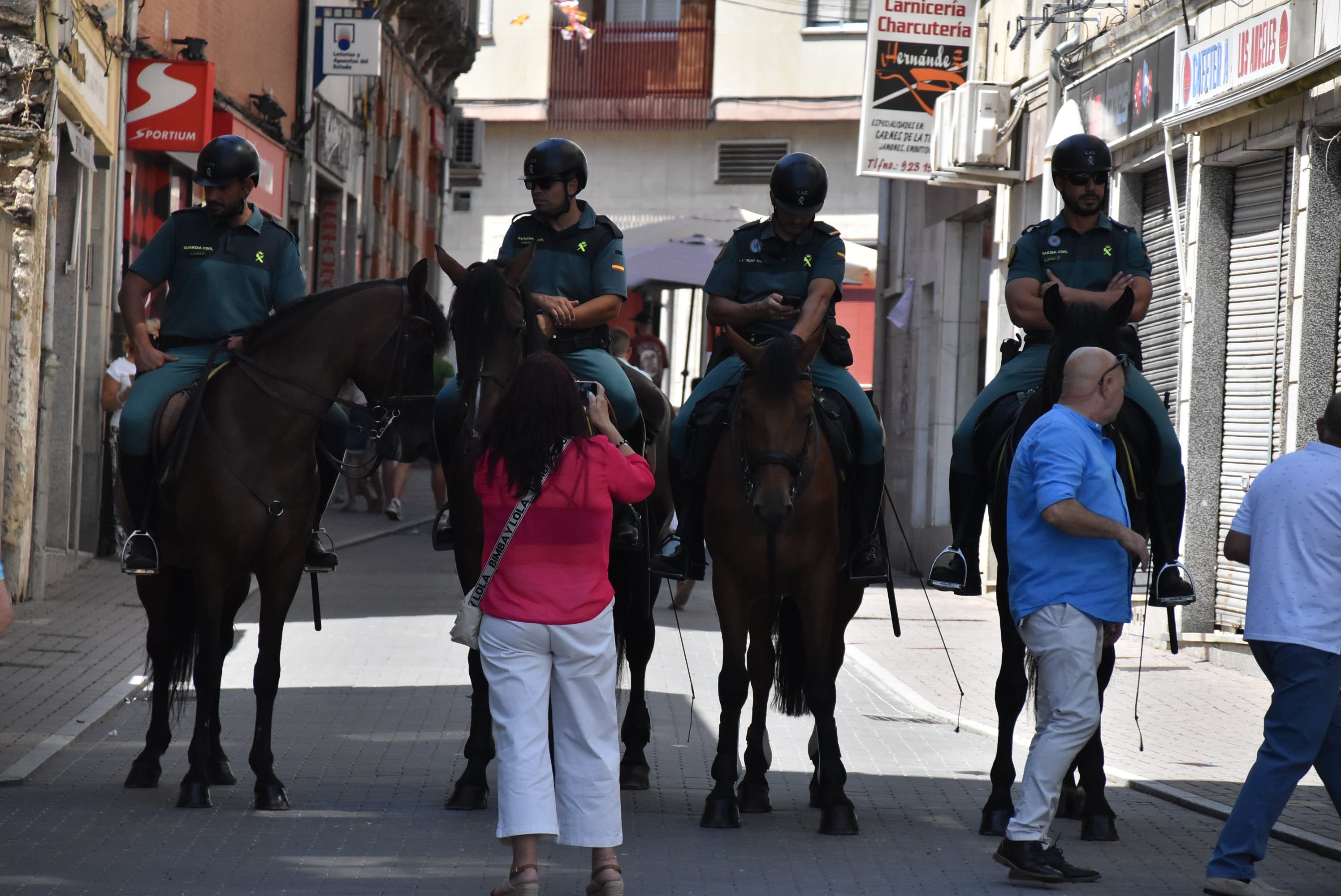 Guijuelo renueva su devoción con la Virgen de la Asunción en el día grande de sus fiestas