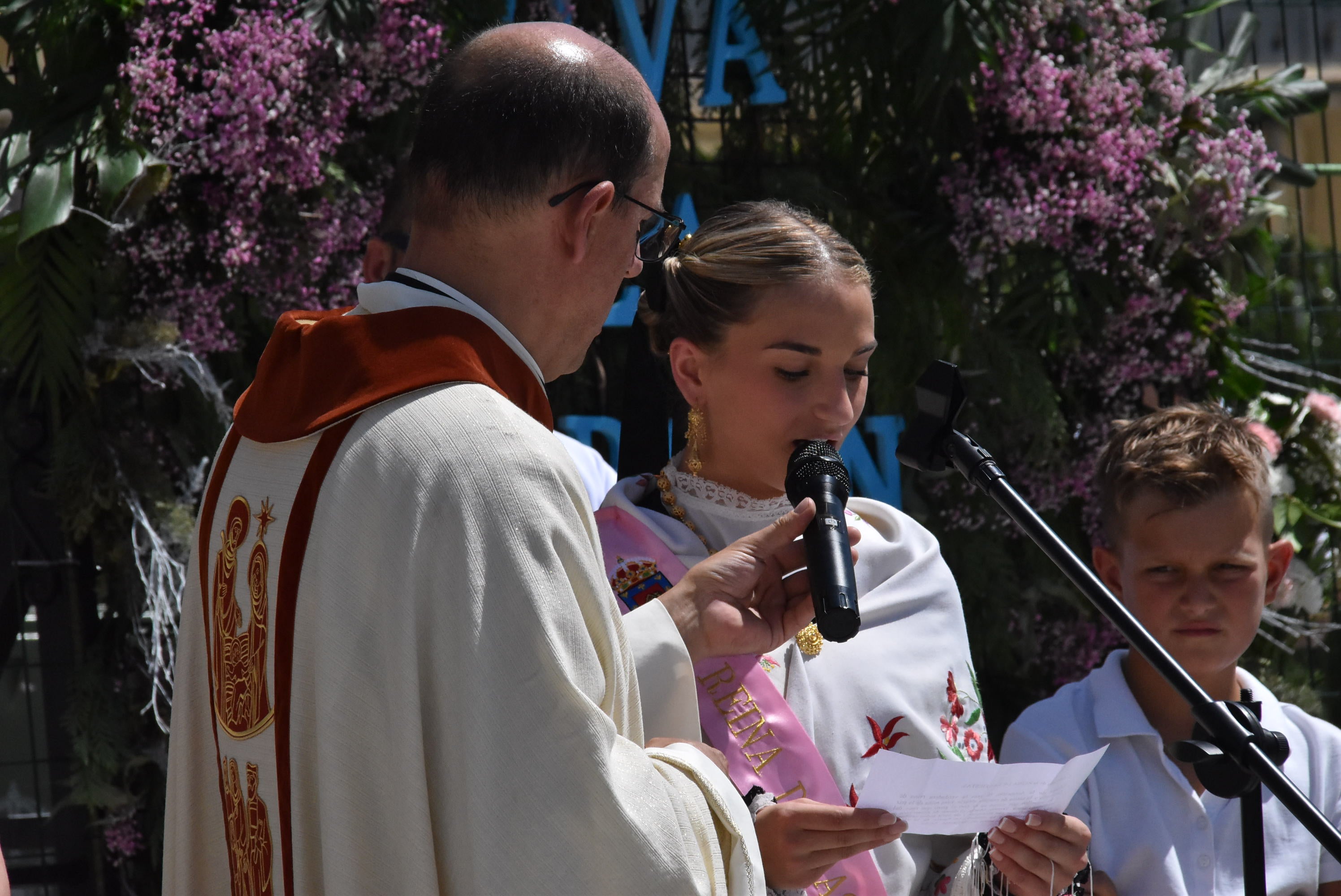Guijuelo renueva su devoción con la Virgen de la Asunción en el día grande de sus fiestas