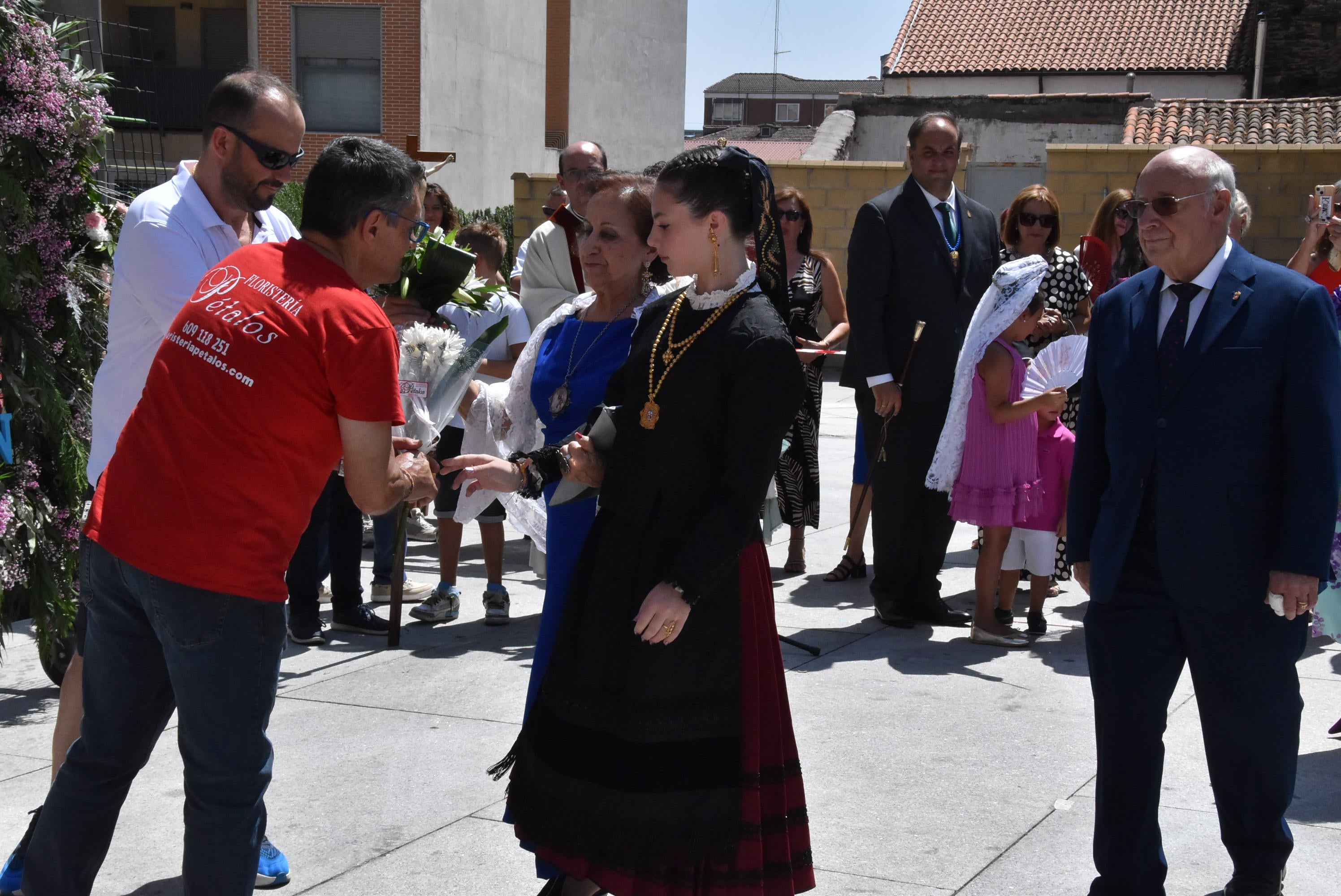 Guijuelo renueva su devoción con la Virgen de la Asunción en el día grande de sus fiestas