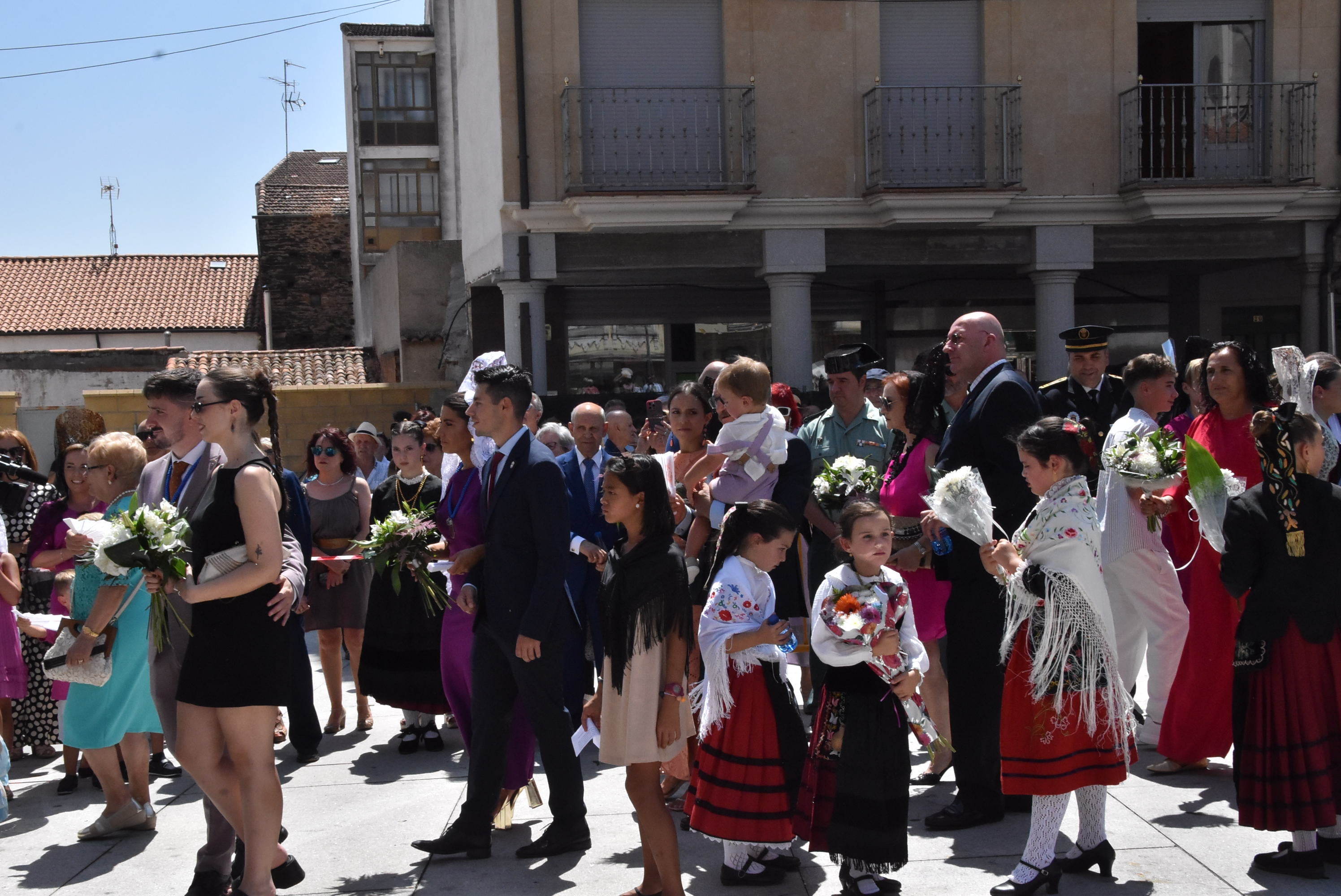 Guijuelo renueva su devoción con la Virgen de la Asunción en el día grande de sus fiestas