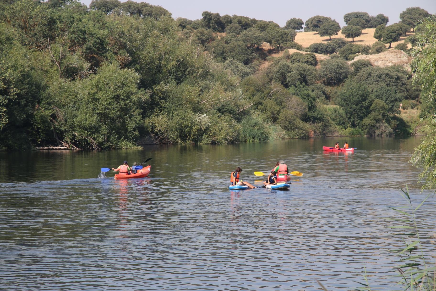 Villamayor de Armuña disfruta de las fiestas de verano con el río Tormes y la merienda de peñas