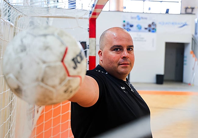 «Hay que intentar que la gente vuelva a disfrutar del balonmano los sábados en el Tormes»