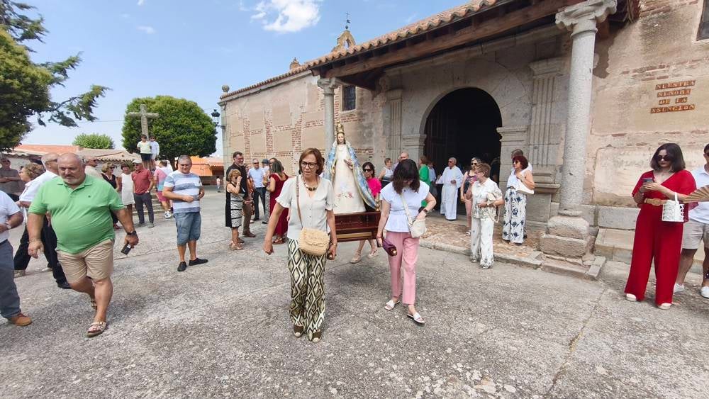 Ensayadas melodías para las fechas grandes de Cantaracillo