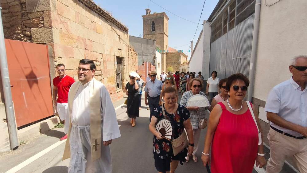 Procesión con San Roque en Cantalpino