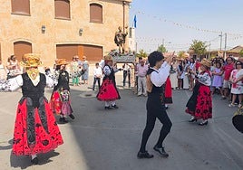 Procesión en honor a San Roque.