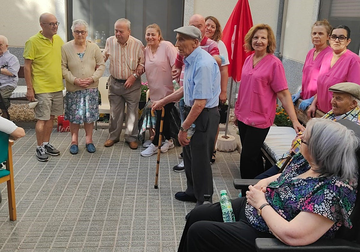 La noche más larga para los que huyeron del incendio y que fueron acogidos en Ledesma: &quot;La gente llegaba con muchos nervios&quot;