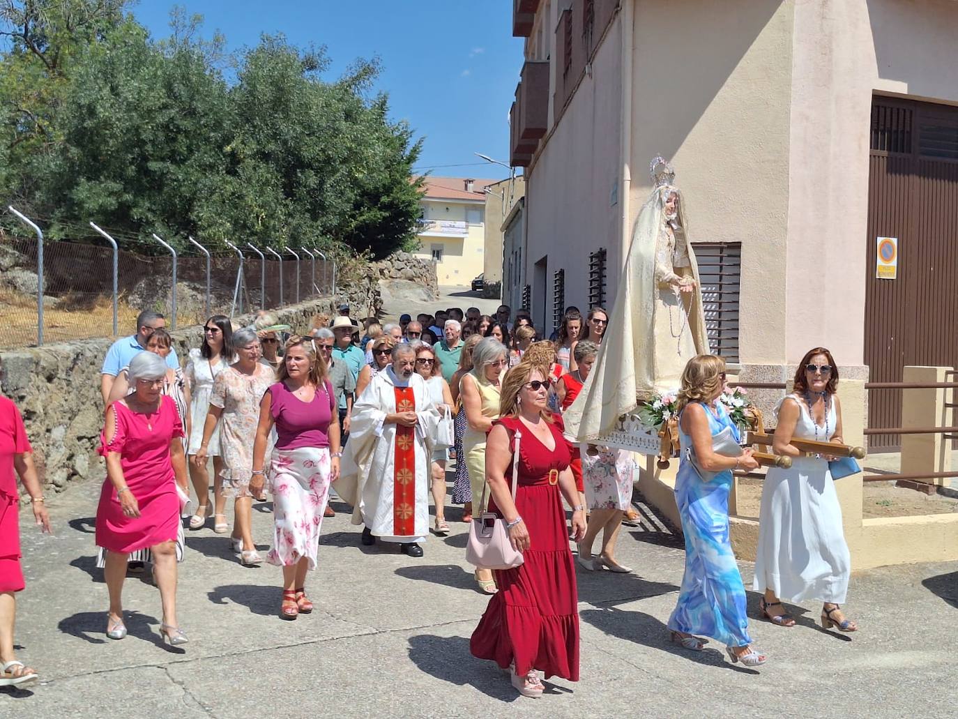 Sorihuela acompaña a la Virgen de la Asunción en su día de fiesta