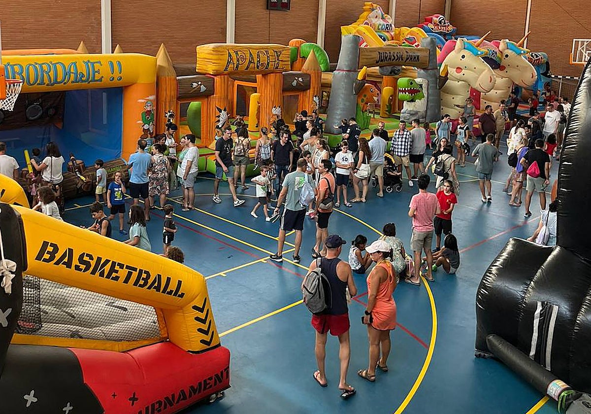 Los niños disfrutan de la fiesta en Guijuelo