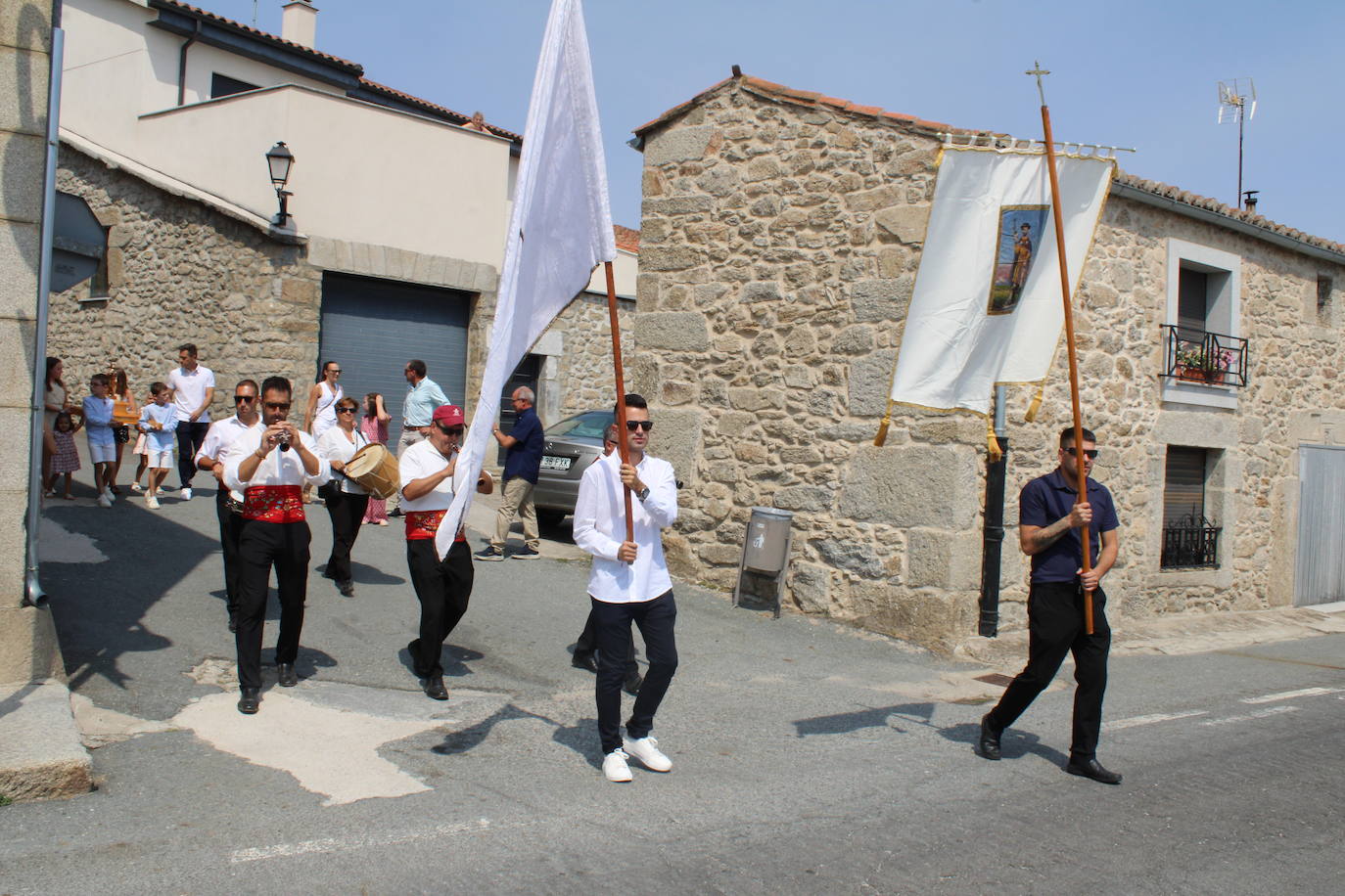 Espíritu festivo y solidario en Puente del Congosto