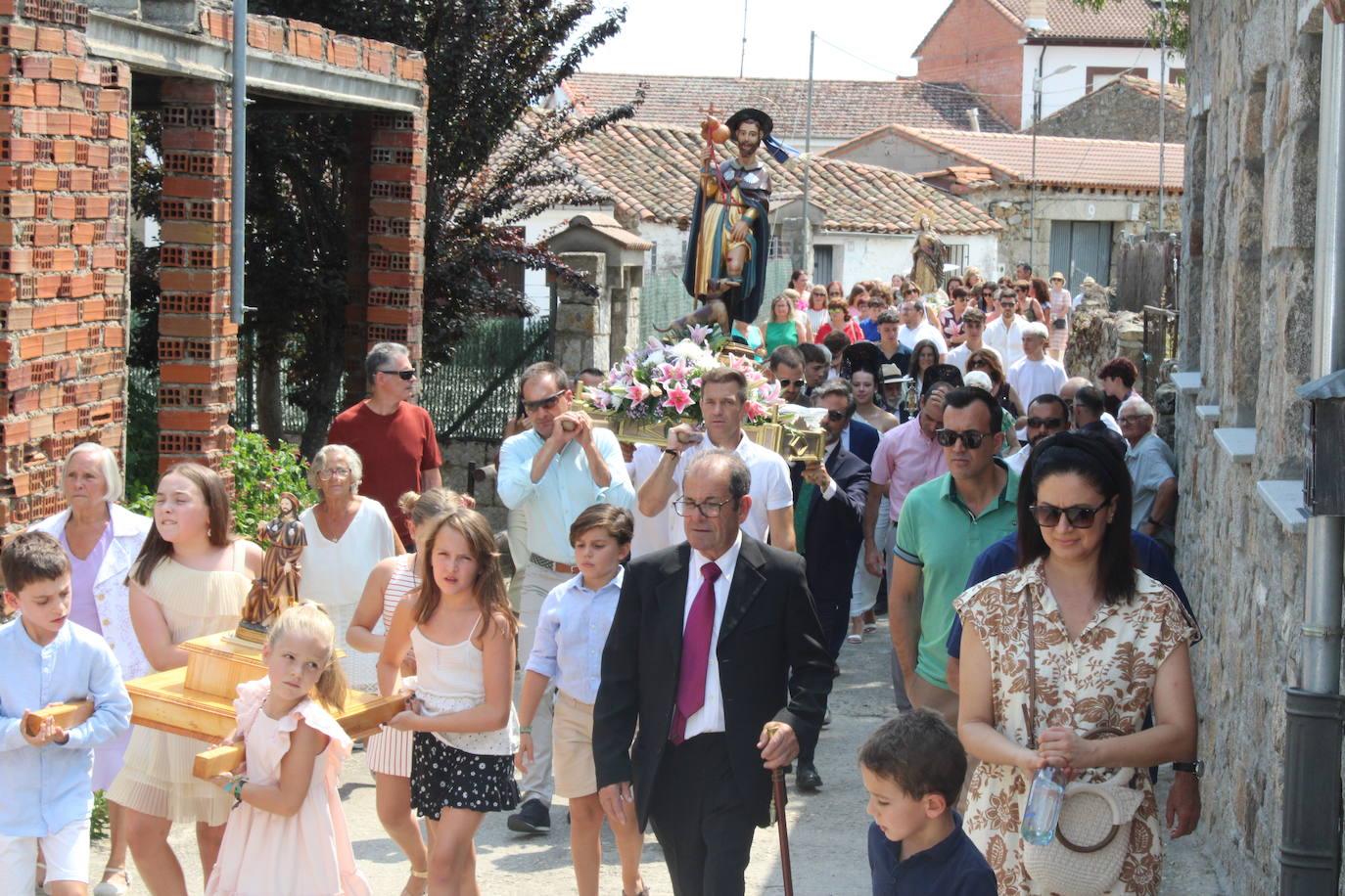 Espíritu festivo y solidario en Puente del Congosto
